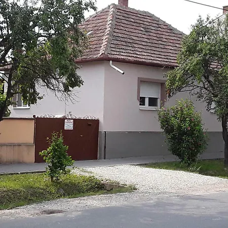 Maria Vendeghaz 게스트하우스 3*